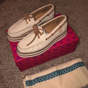 Tory Burch boat shoes. 6.5